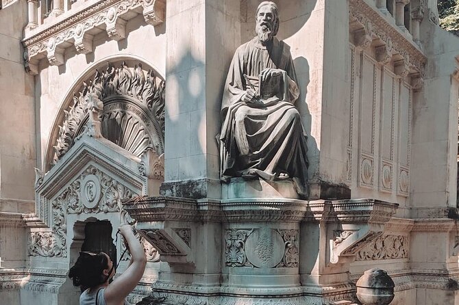 Darkside Tour of Bucharest - small group - Why Bucharest’s darker past works best on foot