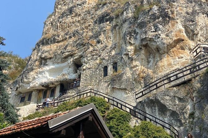 Day Trip to Bulgaria and Veliko Tarnovo from Bucharest - Starting early from central Bucharest