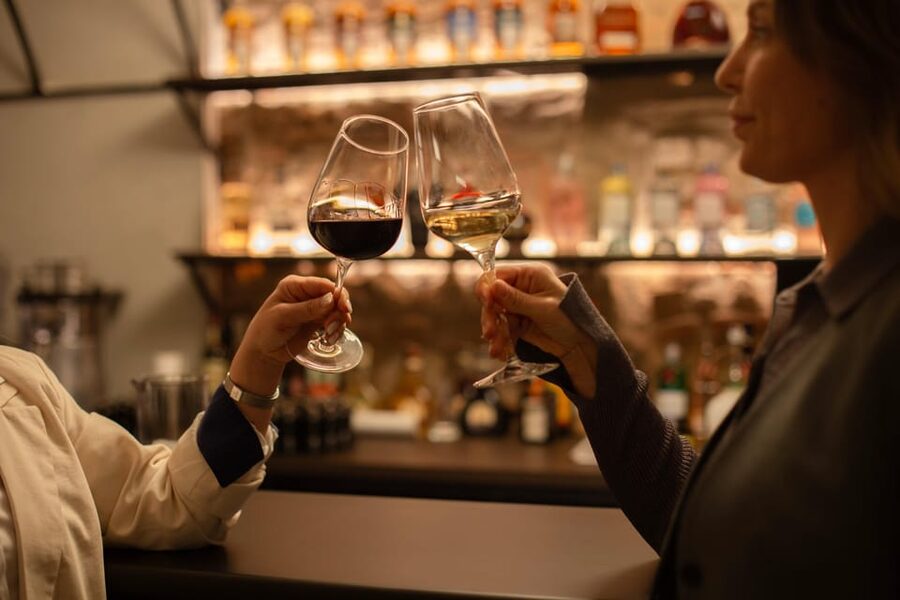 Discover Romania’s Wine Heritage in Brasov’s Historic Center - Five glasses, five Romanian regions