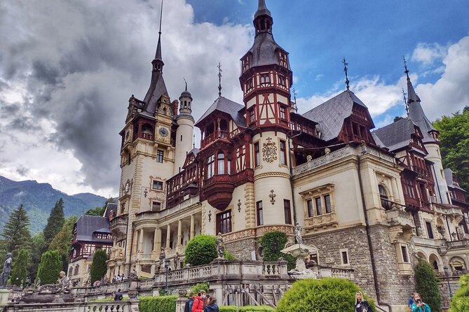 Discover Transylvania: Dracula, Peles Castle, Brasov Private Tour - What a private vehicle changes