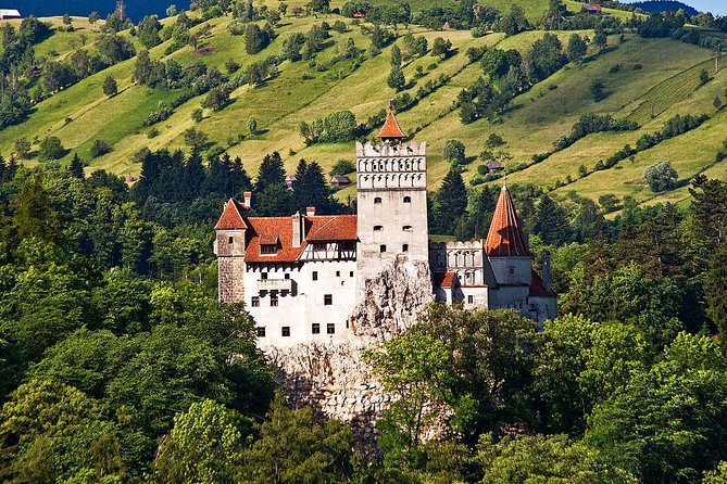 Dracula beyond the legend: 8-day private tour in Transilvania - Târgoviște reveals the prince behind the myth
