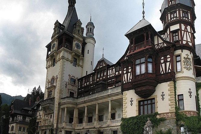 Dracula Castle, Peles Castle & Brasov-Private Tour from Bucharest - Brasov old town brings the day back to real life