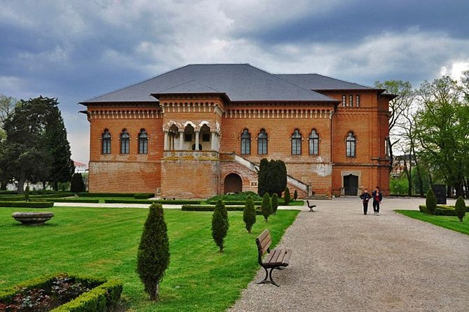 Dracula's Tomb and Mogosoaia Palace, Private Tour from Bucharest - Why Snagov Monastery makes the trip worthwhile