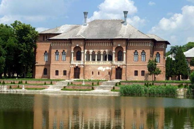 Dracula's Tomb and Mogosoaia Palace, Private Tour from Bucharest - Lake Snagov adds more than a photo stop