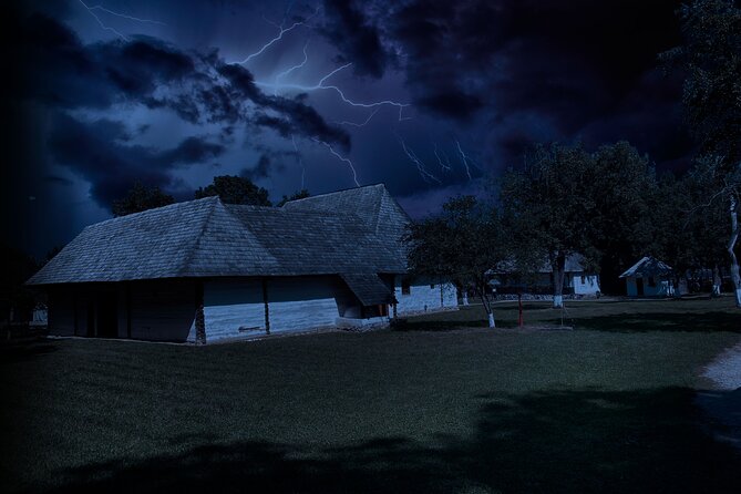Dracula’s Tour – Vampires, Ghosts and Haunted Places in Bran - Witches, soldiers, and the route’s most theatrical moments
