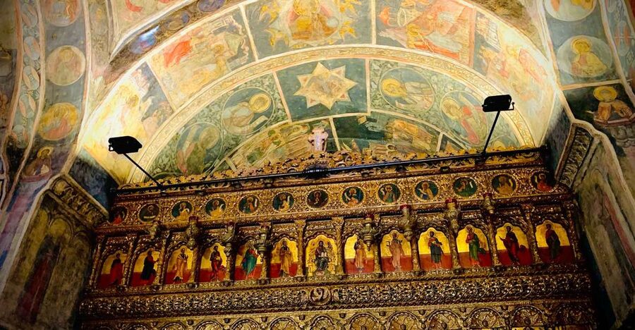 Eastern Orthodox Church Art in Bucharest - Six churches, one compact walk through Bucharest