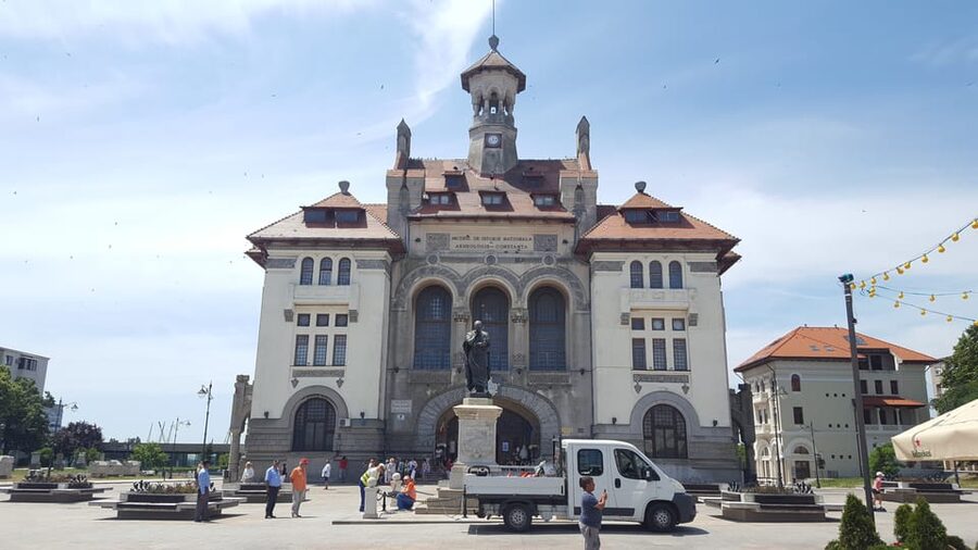 From Bucharest: A Day by the Black Sea Shared Group Tour - The main drawback is the long road day