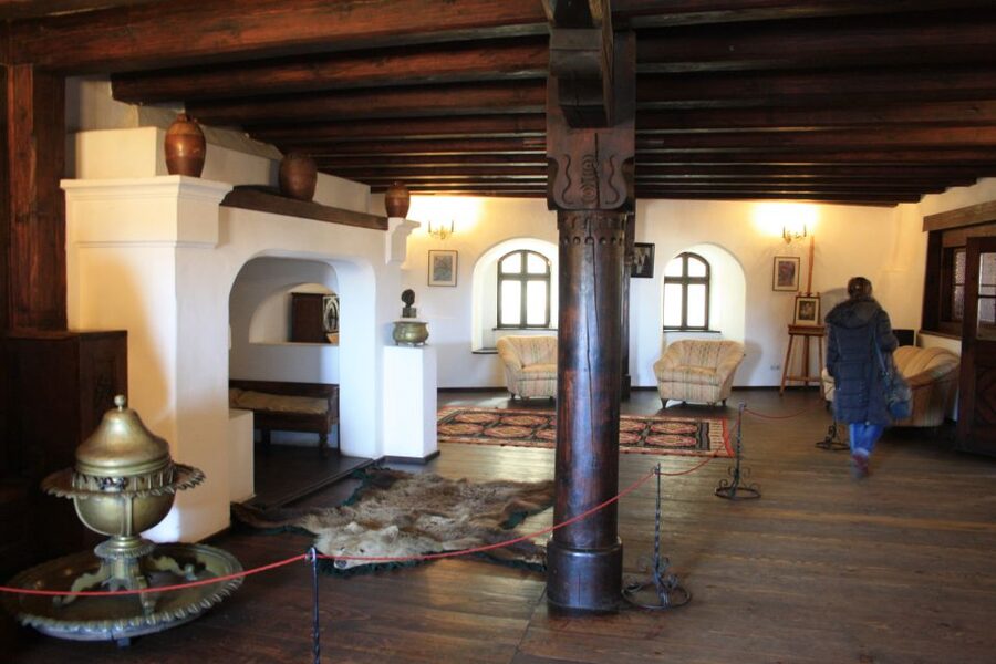 From Bucharest: Bear Sanctuary and Dracula Castle Day Tour - My verdict: book it for the bears, not only Dracula