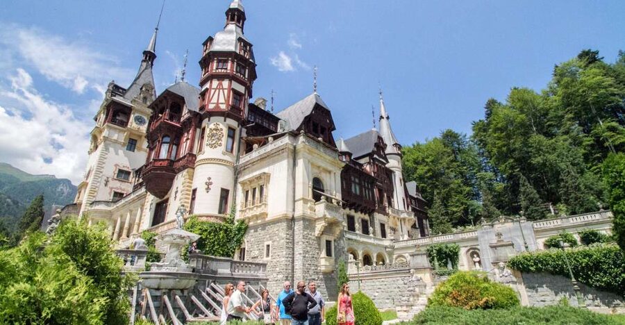 From Bucharest: Brasov Peles & Dracula's Castle Day Tour - Smart booking advice