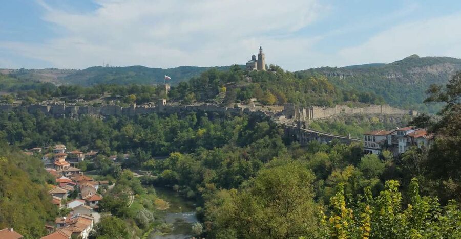 From Bucharest: Bulgaria 1-Day Tour - Basarbovo Monastery: a brief first stop