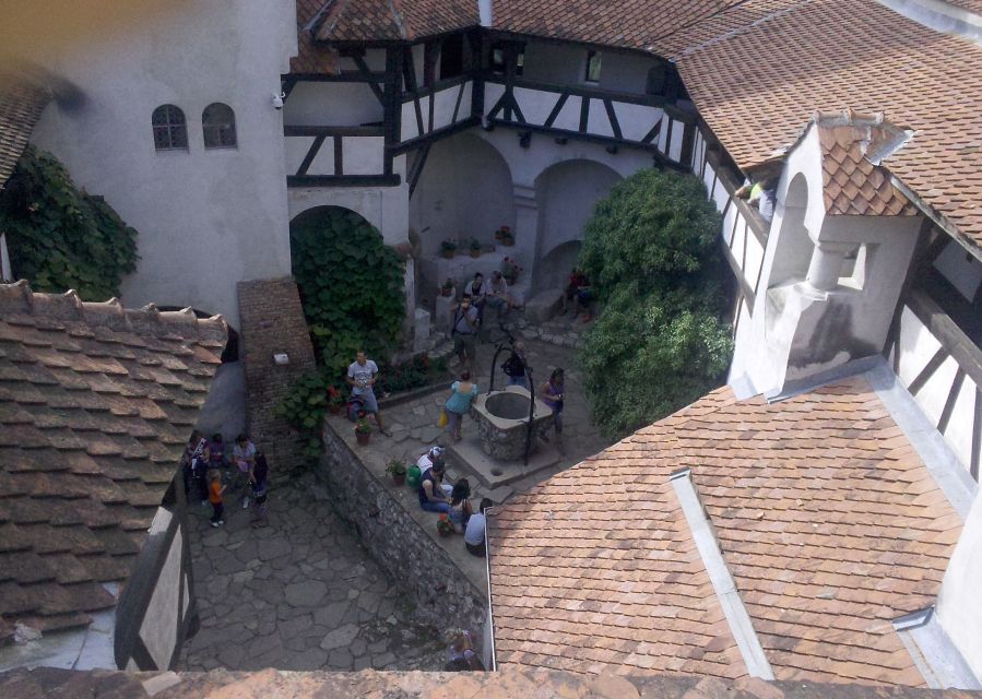 From Bucharest: Day Trip to Dracula and Peles Castle - The drive through the Prahova Valley