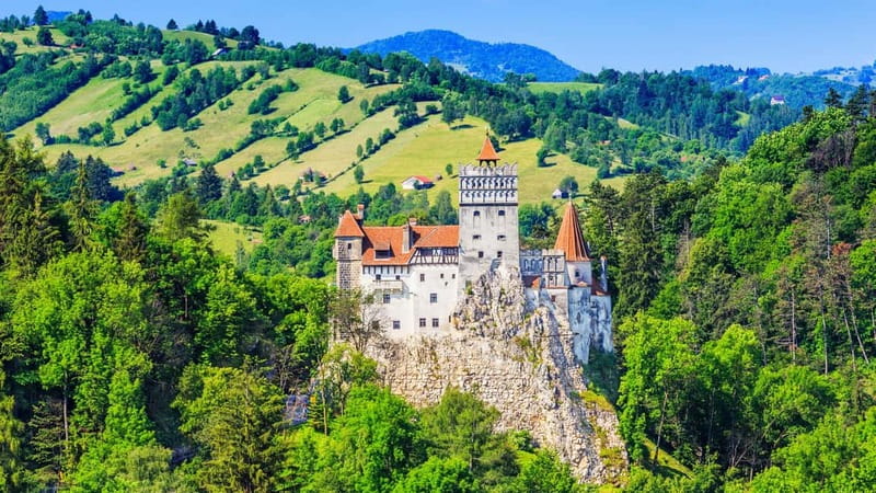 From Bucharest: Dracula's castle, Peles Castle and Brasov - Key points to know before booking