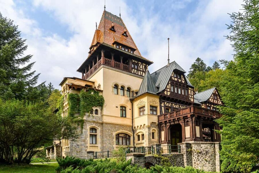 From Bucharest: Dracula, Wednesday, and Peles Castles Tour - Bran Castle and the Dracula question