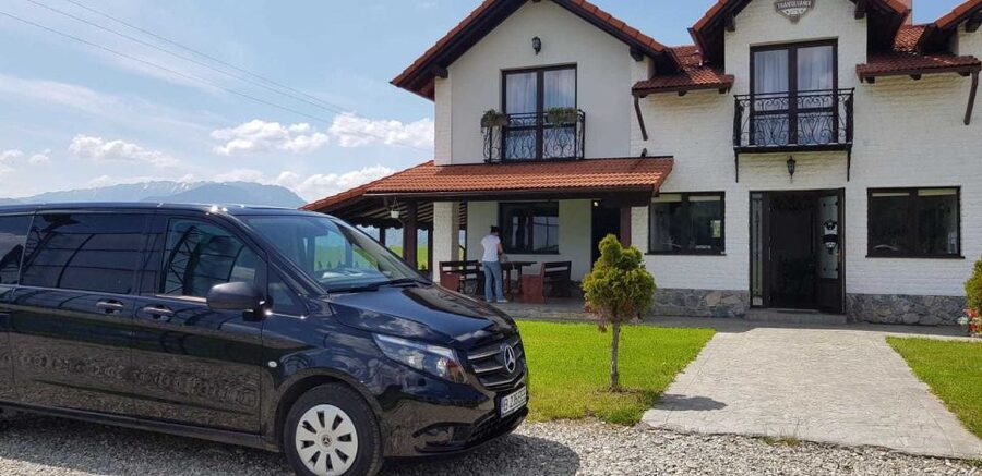 From Bucharest: Peleș and Bran Castles Private Tour - Walking Brasov’s old center