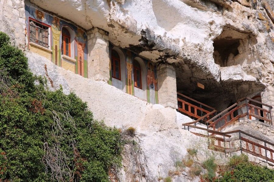 From Bucharest: Small Group Day Trip to Medieval Bulgaria - Veliko Tarnovo, Bulgaria’s Medieval Capital