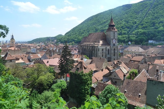 Guided visit in Spanish to the medieval center of Brasov (native Spanish guide). - Is $54.19 per person a fair price?