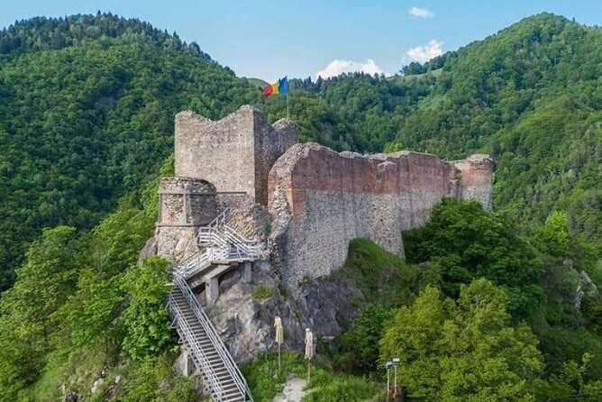 Hike to Poenari Fortress, Vidraru Dam, Argeș Monastery - Private - Who should book this experience