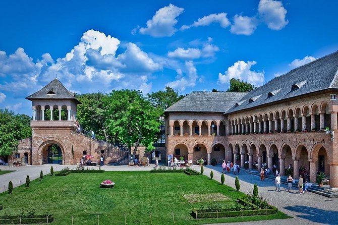 Mogosoaia Palace & Snagov Monastery: Private tour from Bucharest - Why this four-hour trip works from Bucharest