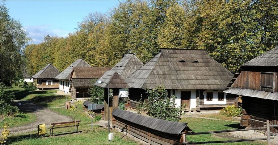 Palace of the Parliament, Village Museum & Ceaușescu Mansion - Is $45 a good value?