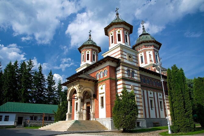 Peles & Cantacuzino Castles: Gourmet Wine & Cultural Day trip - Cantacuzino Castle and the Wine Tasting