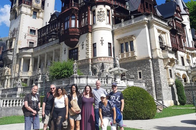 Peles Castle, Dracula's Castle and Medieval Town of Brasov in one day - What to eat, drink, and pack