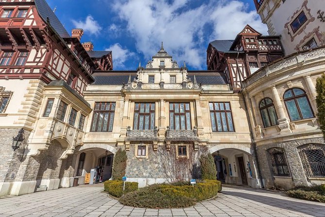 Peles Castle, Dracula's Castle and Medieval Town of Brasov in one day - Bran Castle, Dracula, and the tourist trade