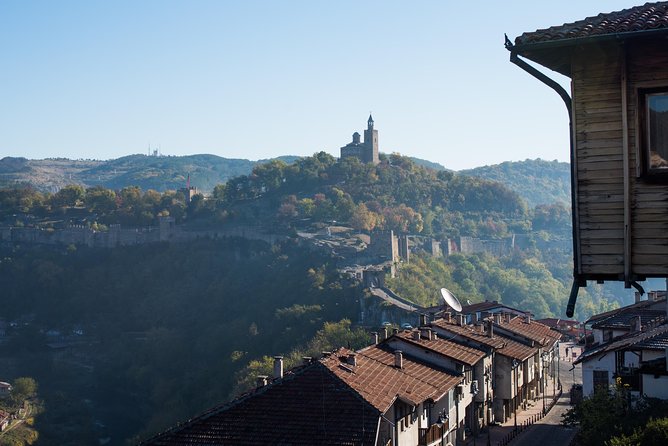 Private Day Trip to Bulgaria and Veliko Tarnovo from Bucharest - What private transport changes at the border