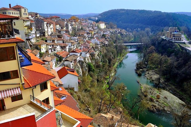 Private Daytrip to Buzludzha Monument and Veliko Tarnovo - The road from Bucharest to Bulgaria
