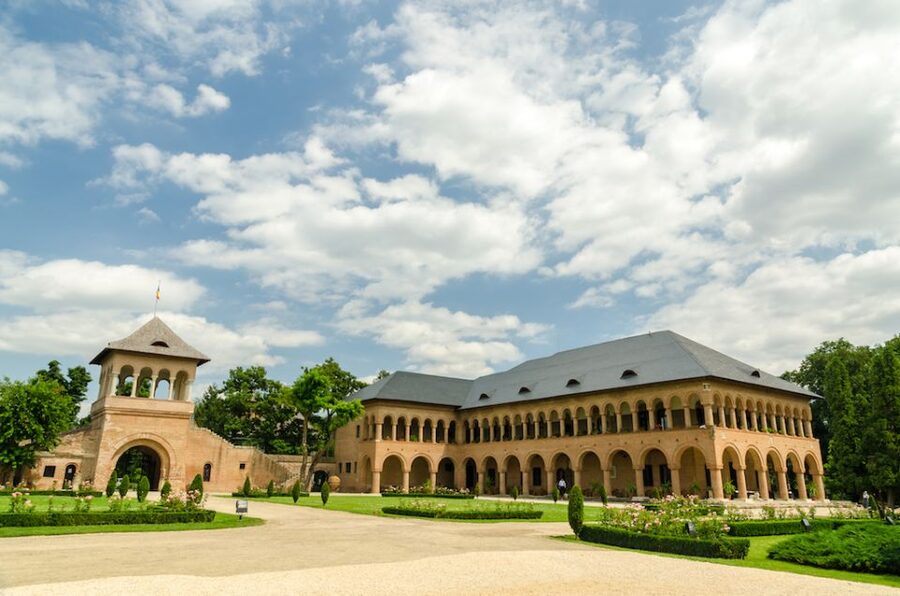 Private Half Day Trip to Snagov Monastery & Mogosoaia - Transport, timing, and pickup