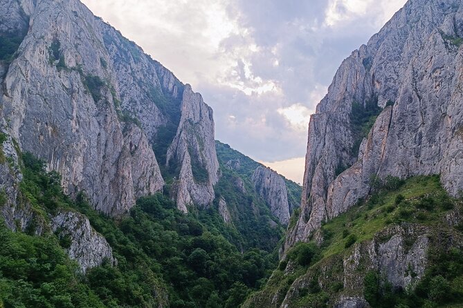 Private Hiking OR Climbing Experience in beaufitul gorges - Key points to know before you go
