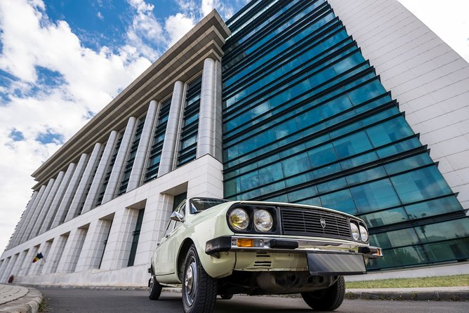 Private: RedPatrol Bucharest Contrasts Tour in a Vintage Car - Ferentari and the post-socialist break