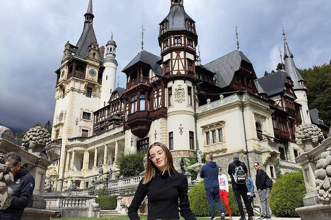 Private Tour to Dracula's Castle, Brașov City & Peleș Castle - What to pack and how to manage the timing