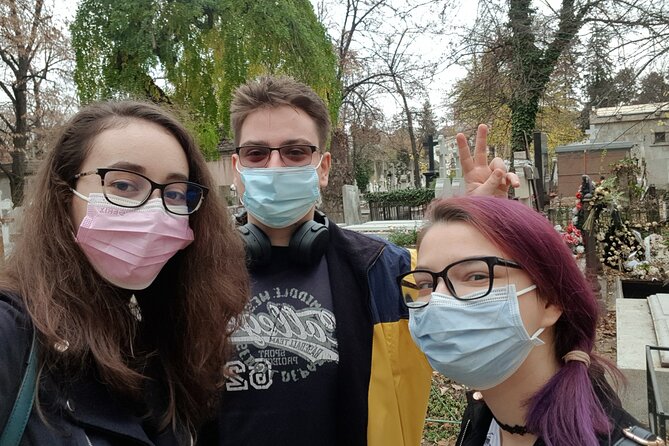 Quest Experience in Bellu Cemetery Bucharest - What the offline feature means for your visit