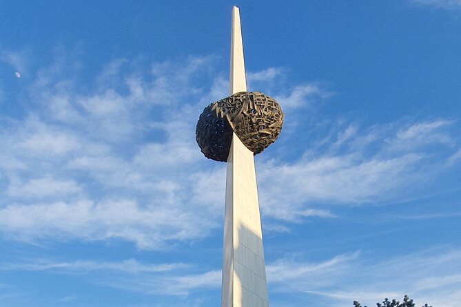 Relics of Communism: 3-Hours Walking Tour (Small groups) - Why this Bucharest walking tour works