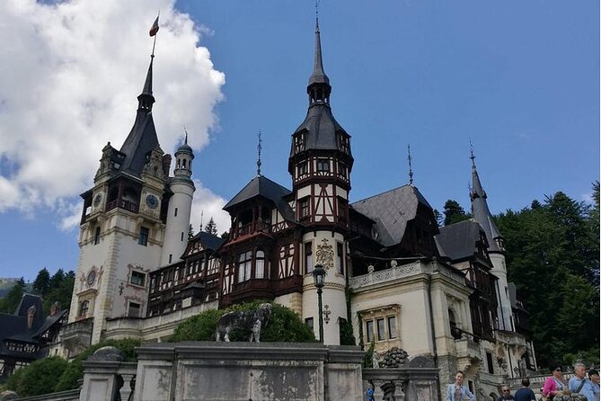 Sinaia and Brasov in one day - Should You Book Sinaia and Brasov in One Day?