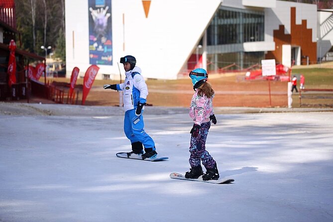 Ski / Snowboard Lessons on the Slopes of Poiana Brasov - Mountain Postăvarul and the wider resort setting