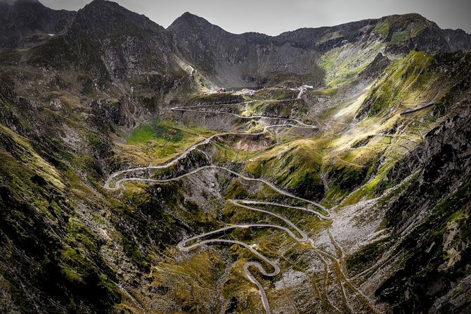 Small group max 7, Transfăgărășan the Top Gear Road - Vidraru Dam and the view over Vidraru Lake