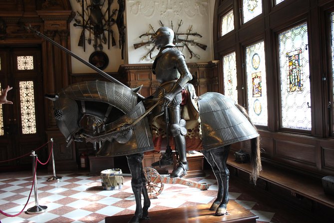 Tour of the 3 Castles: Bran, Rasnov and Peles in Spanish (native Spanish guide). - Transport, timing, and the real pace of seven hours