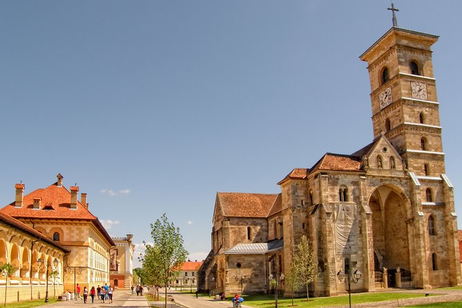 Tour to Corvin Castle in Hunedoara & Alba Iulia - Why this Sibiu day trip is worth considering