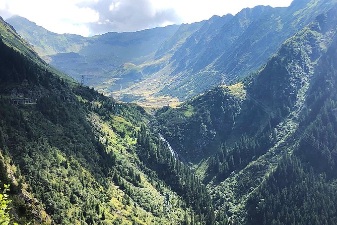 Transfagarasan Highway and Bran Castle Day Trip From Brasov - Walking Around Balea Lake at 2,034 Meters