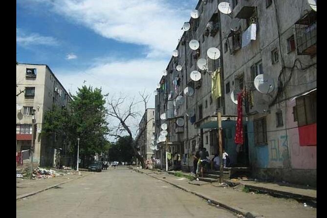 Troubled - Notorious Neighborhood - area known for social issues - Who Should Book This Experience?