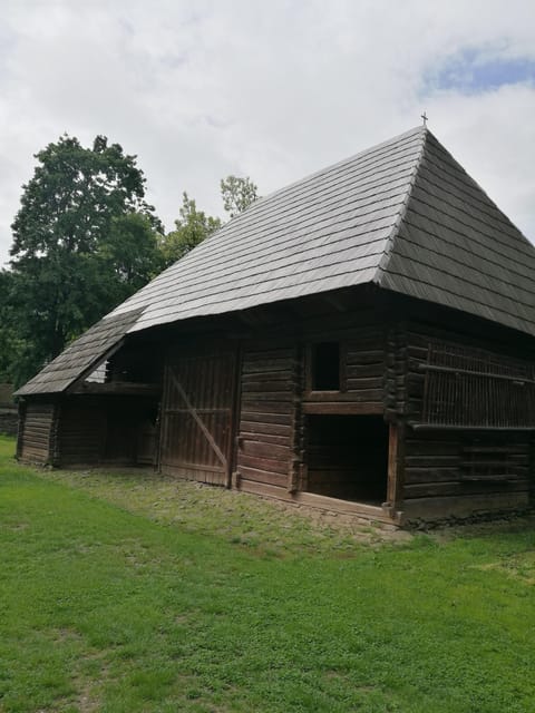 Village Museum Bucharest Guided Tour - Pickup, transport, and the real pace of the outing