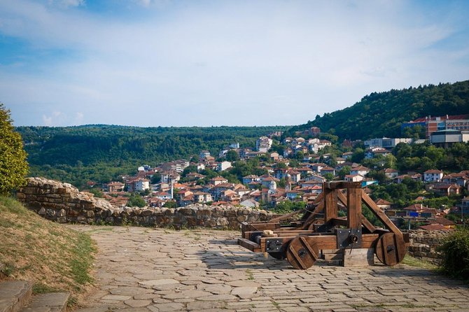 Visit Bulgaria - Veliko Tarnovo Medieval Fortress - Private tour from Bucharest - Tsarevets Fortress and the views above Veliko Tarnovo
