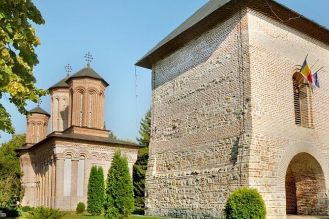 Vlad the Impaler Royal Court from Târgoviște, Peleș Castle and Dracula grave - What the $222.76 price means
